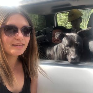 Meet your Posher, Monica